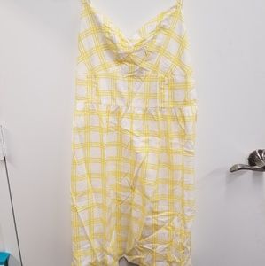 Brand new Old Navy sz 18 yellow dress